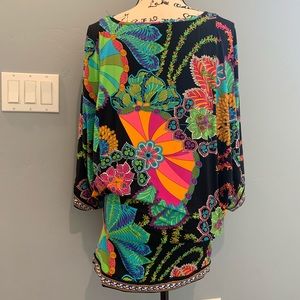 XS Trina Turk Cover Up